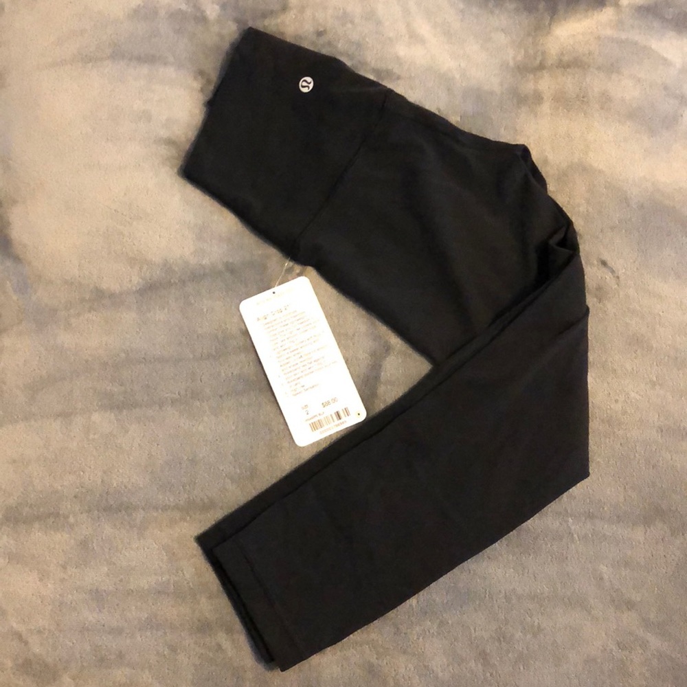 NWT Blank Lululemon Align Crops